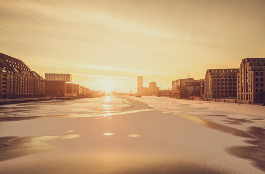 Berlin Media Spree City Ice Winter